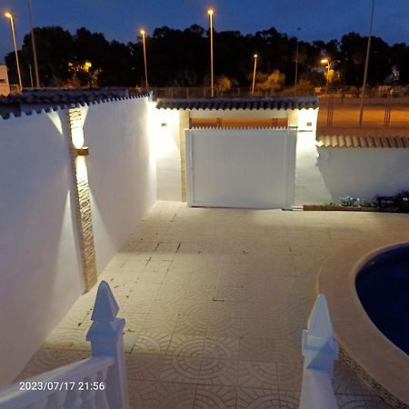 Villa Acogedora Casa Con Piscina Torrevieja Exterior foto