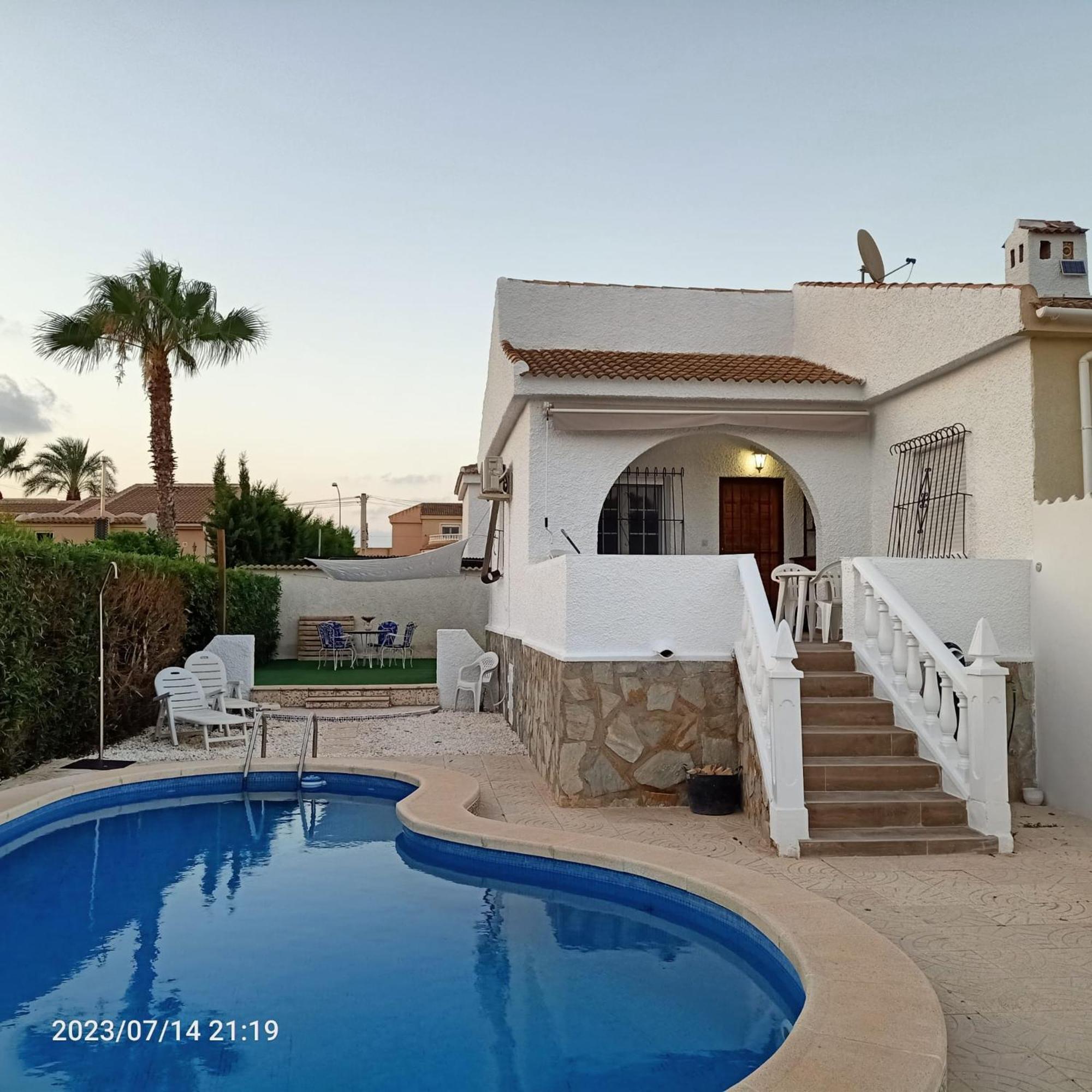 Villa Acogedora Casa Con Piscina Torrevieja Exterior foto